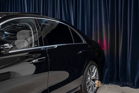Mercedes-Benz S580 e 10 of 26