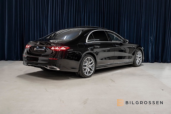Mercedes-Benz S580 e 5 of 26