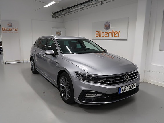 Volkswagen Passat 3 of 30