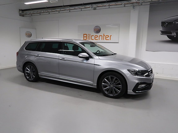 Volkswagen Passat 4 of 30