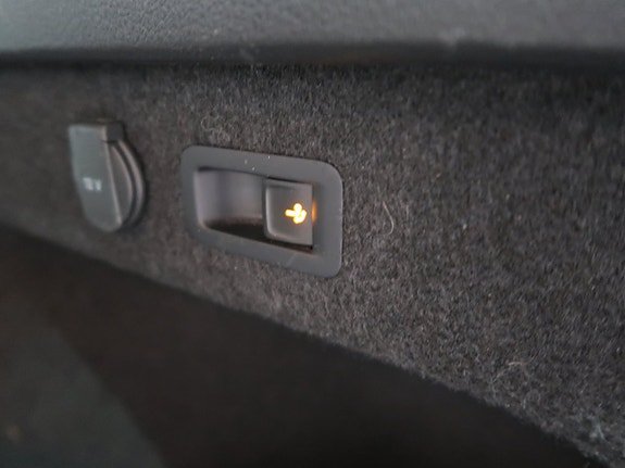 Volkswagen Passat 30 of 30