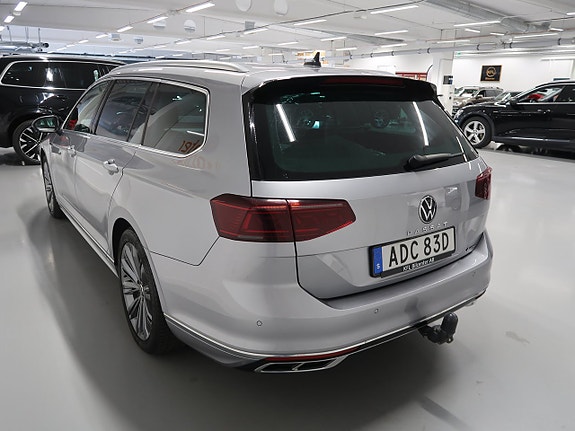 Volkswagen Passat 8 of 30