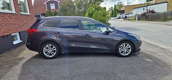 Kia Ceed 2 of 22