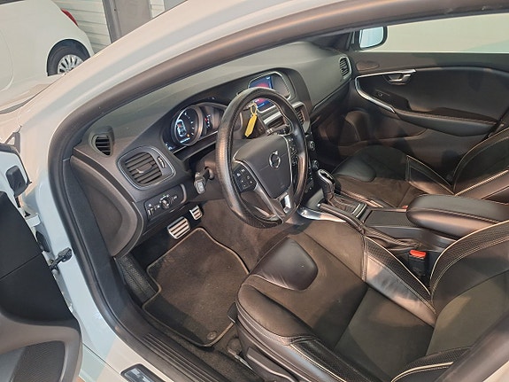 Volvo V40 5 of 10