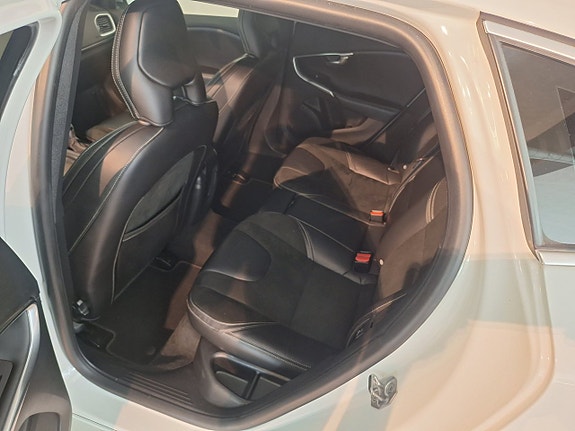 Volvo V40 10 of 10