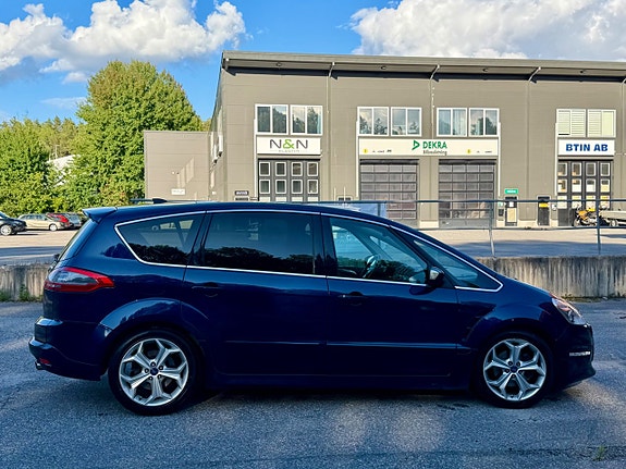 Ford S-MAX 12 of 18