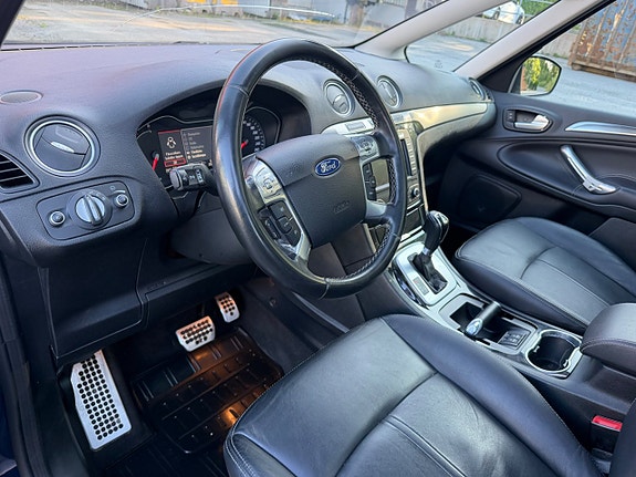 Ford S-MAX 13 of 18