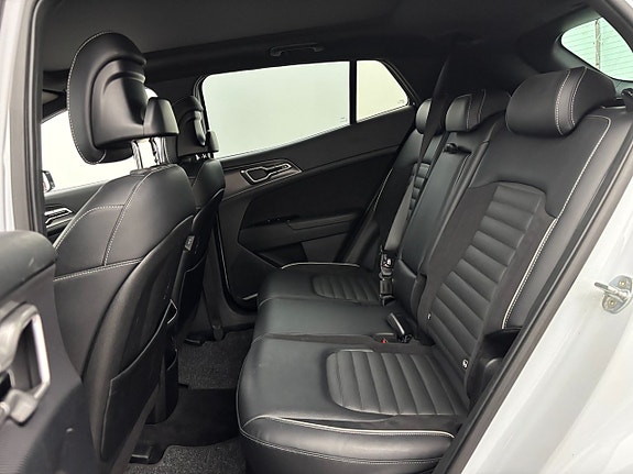 Kia Sportage 15 of 27