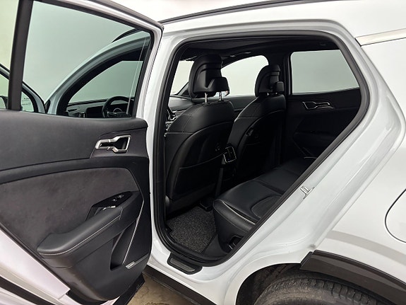 Kia Sportage 14 of 27