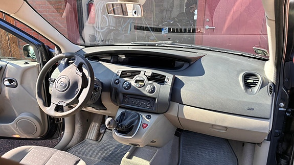 Renault Scenic II 3 of 8