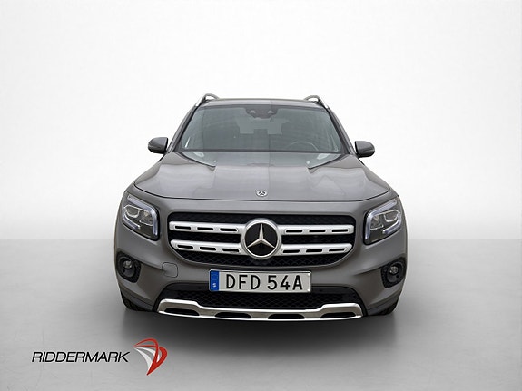 Mercedes-Benz GLB200 d 2 of 30