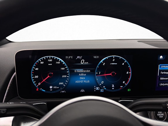 Mercedes-Benz GLB200 d 16 of 30
