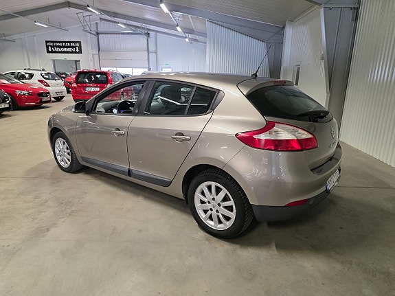 Renault Megane 5 of 10