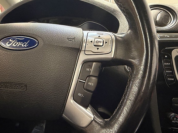 Ford S-MAX 9 of 28