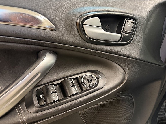 Ford S-MAX 25 of 28