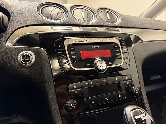 Ford S-MAX 16 of 28