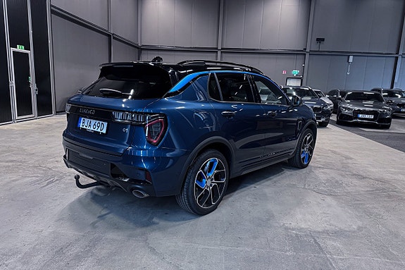 Lynk & Co 01 6 of 23