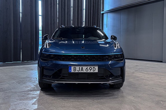 Lynk & Co 01 9 of 23