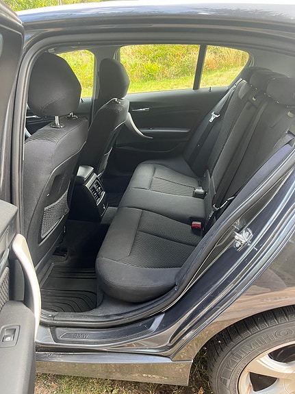 BMW 116i 7 of 9