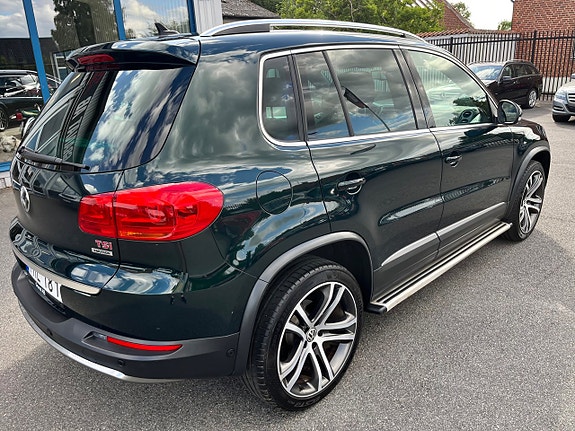 Volkswagen Tiguan 6 of 15