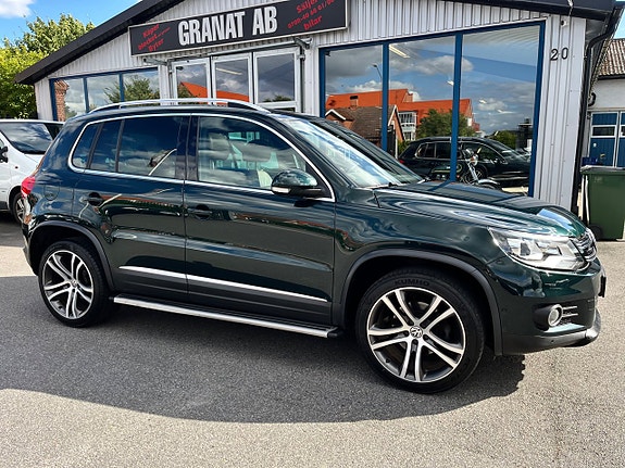 Volkswagen Tiguan 2 of 15