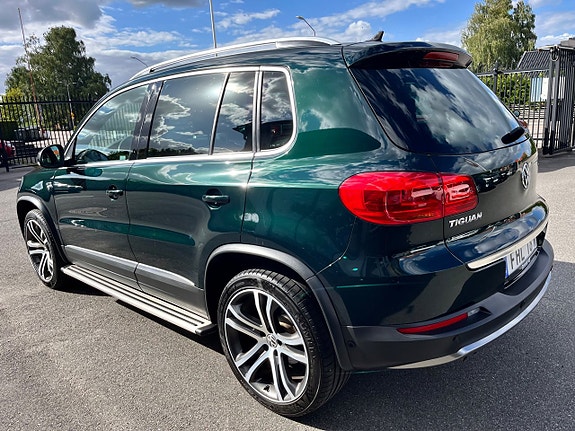 Volkswagen Tiguan 5 of 15