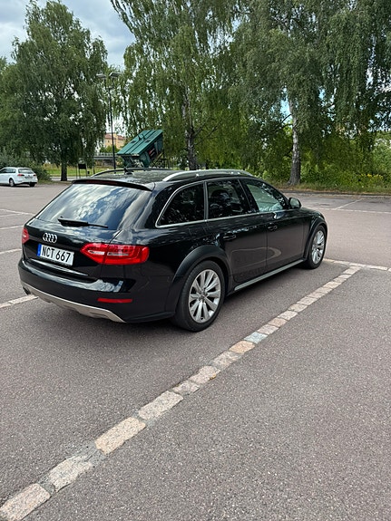 Audi A4 allroad 4 of 9