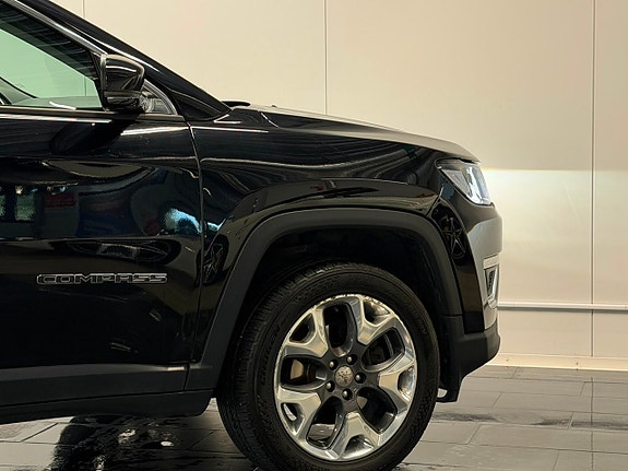 Jeep Compass 11 of 29