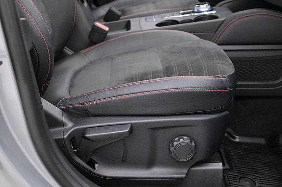 Ford Kuga 13 of 27