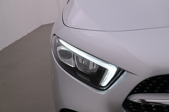 Mercedes-Benz A250 e 25 of 27