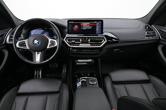 BMW iX3 6 of 27