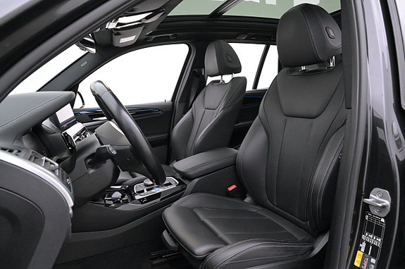 BMW iX3 10 of 27