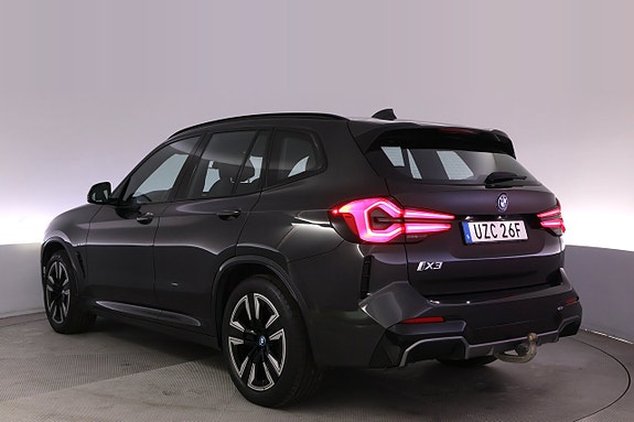 BMW iX3 4 of 27