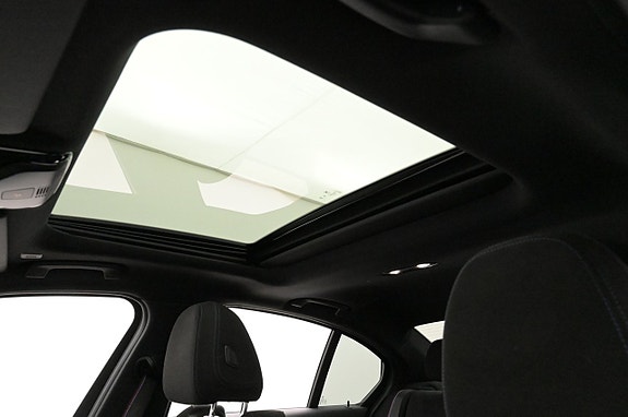BMW 330e 19 of 27