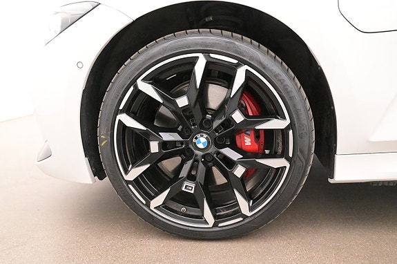 BMW 330e 27 of 27