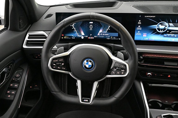 BMW 330e 7 of 27
