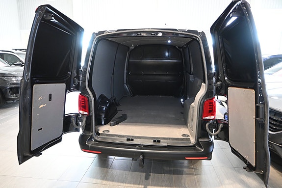 Volkswagen Transporter 11 of 22