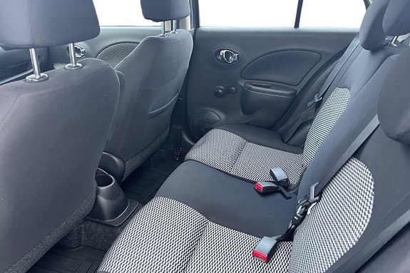 Nissan Micra 20 of 24