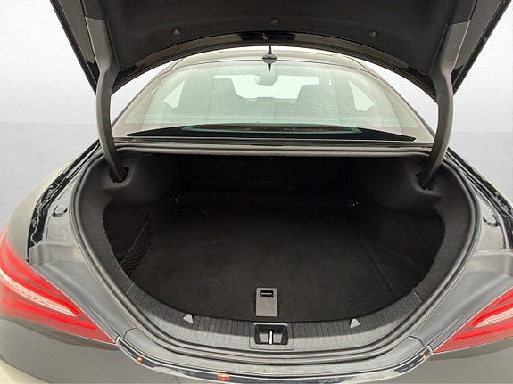 Mercedes-Benz CLA200 26 of 26