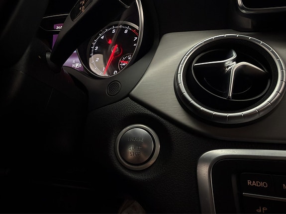 Mercedes-Benz CLA200 18 of 26