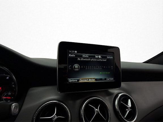 Mercedes-Benz CLA200 20 of 26