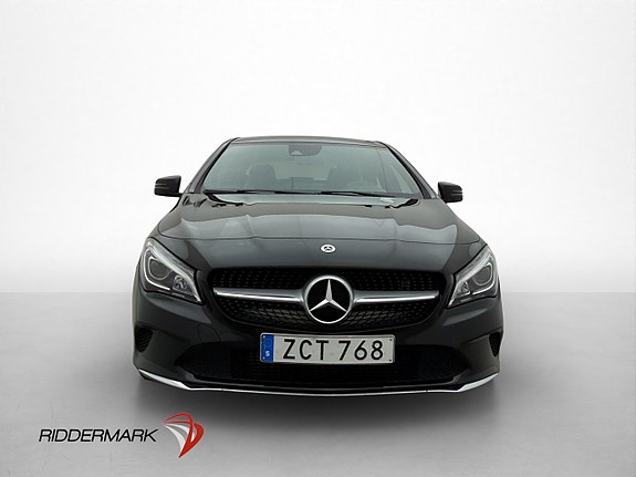 Mercedes-Benz CLA200 2 of 26