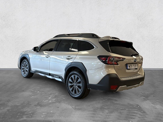 Subaru Outback 3 of 23