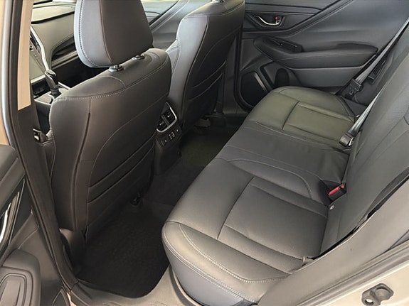 Subaru Outback 11 of 23