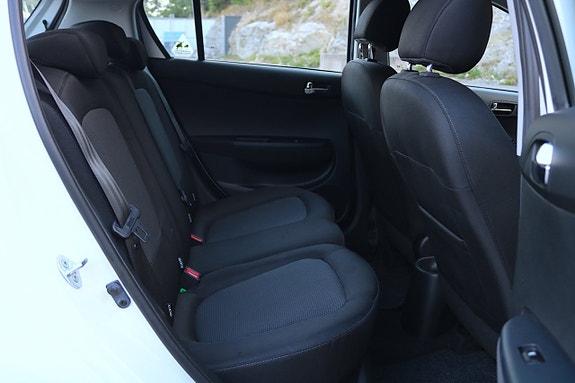 Hyundai i20 11 of 23
