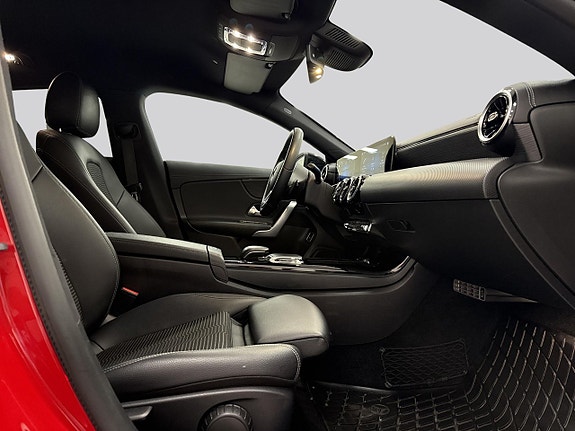 Mercedes-Benz CLA180 16 of 16