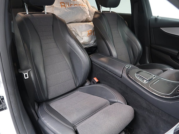 Mercedes-Benz E300 20 of 30