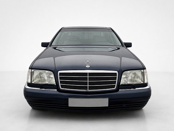 Mercedes-Benz S500 3 of 22