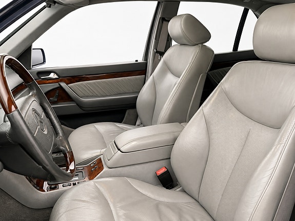 Mercedes-Benz S500 11 of 22