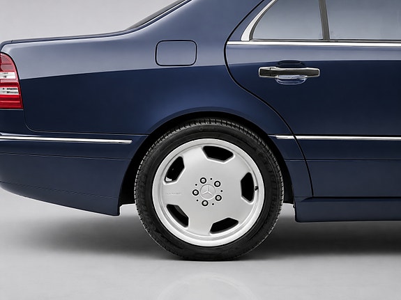 Mercedes-Benz S500 12 of 22
